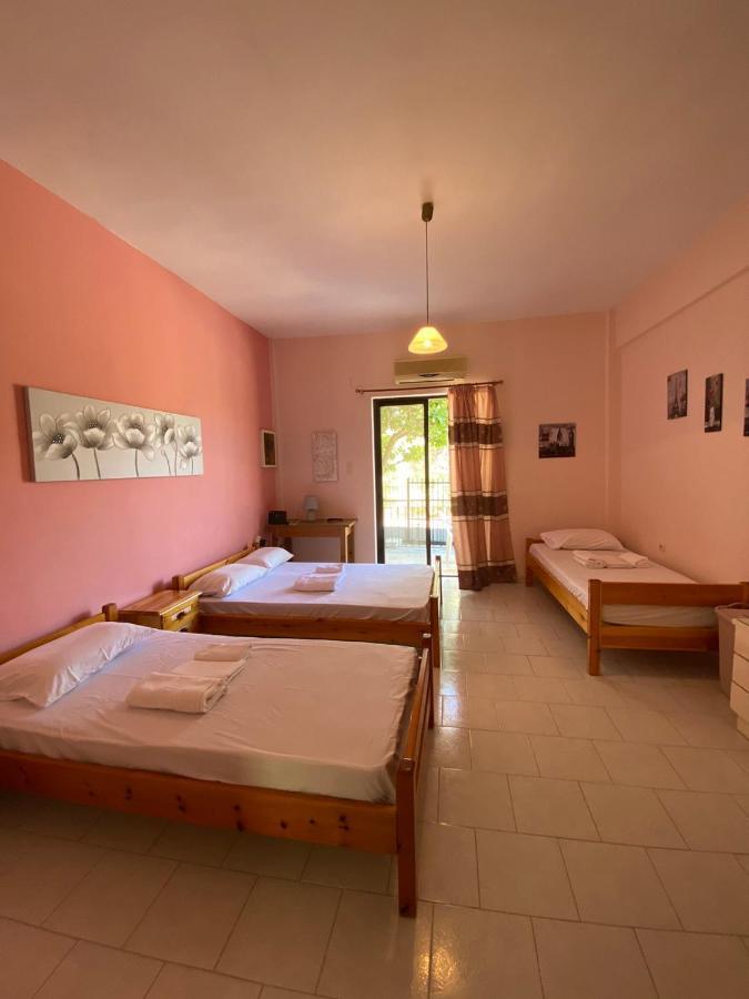Yfantis Sakis Apartment'S Eratiní Eksteriør billede